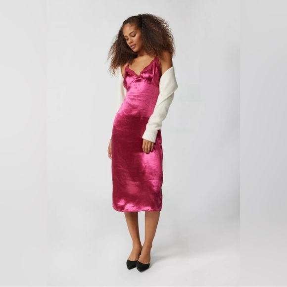 Urban Outfitters Red Slip Dress Spaghetti Strap V-Neck - Picture 5 of 8